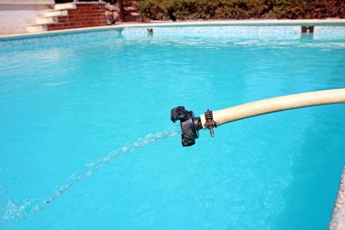 Comment détecter et réparer une fuite d’une piscine ?